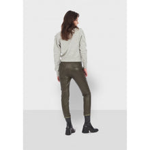 Lade das Bild in den Galerie-Viewer, Lederhose Gift in Khaki
